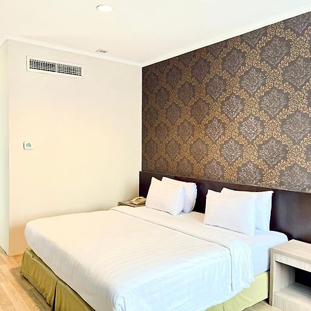 Royal Asia Hotel Palembang Luaran gambar