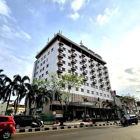 Royal Asia Hotel Palembang Luaran gambar