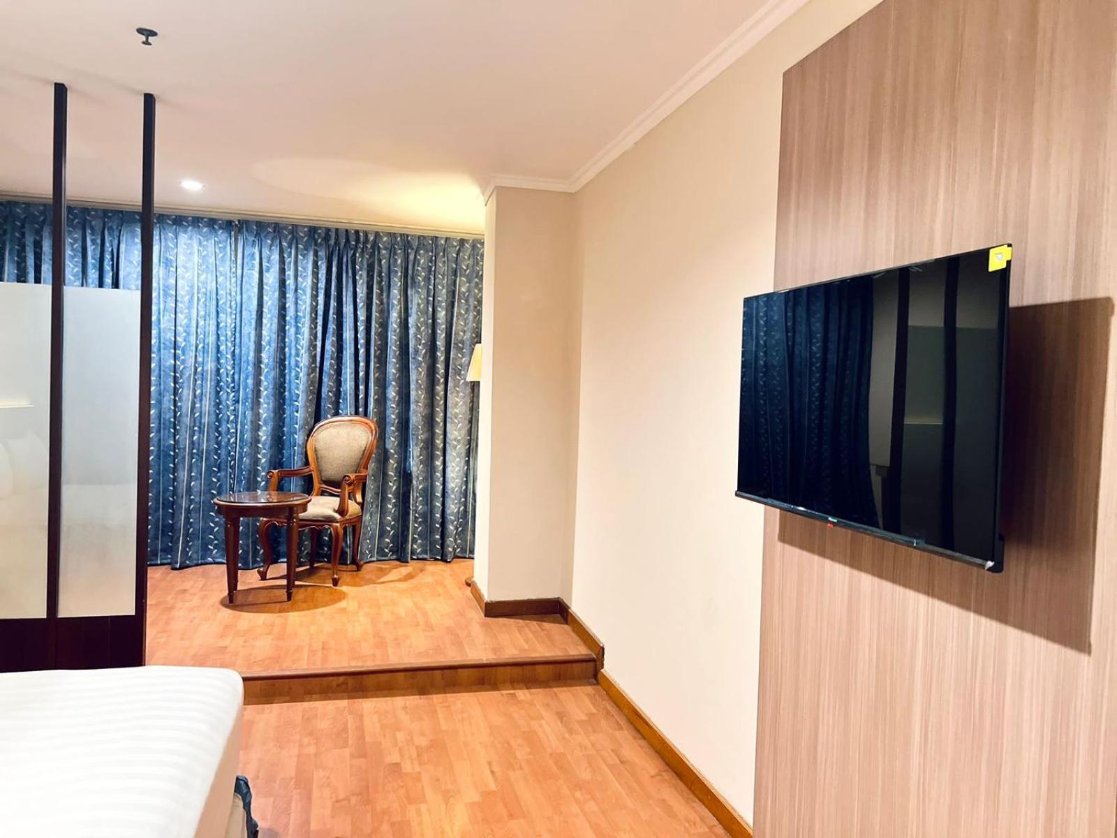 Royal Asia Hotel Palembang Luaran gambar