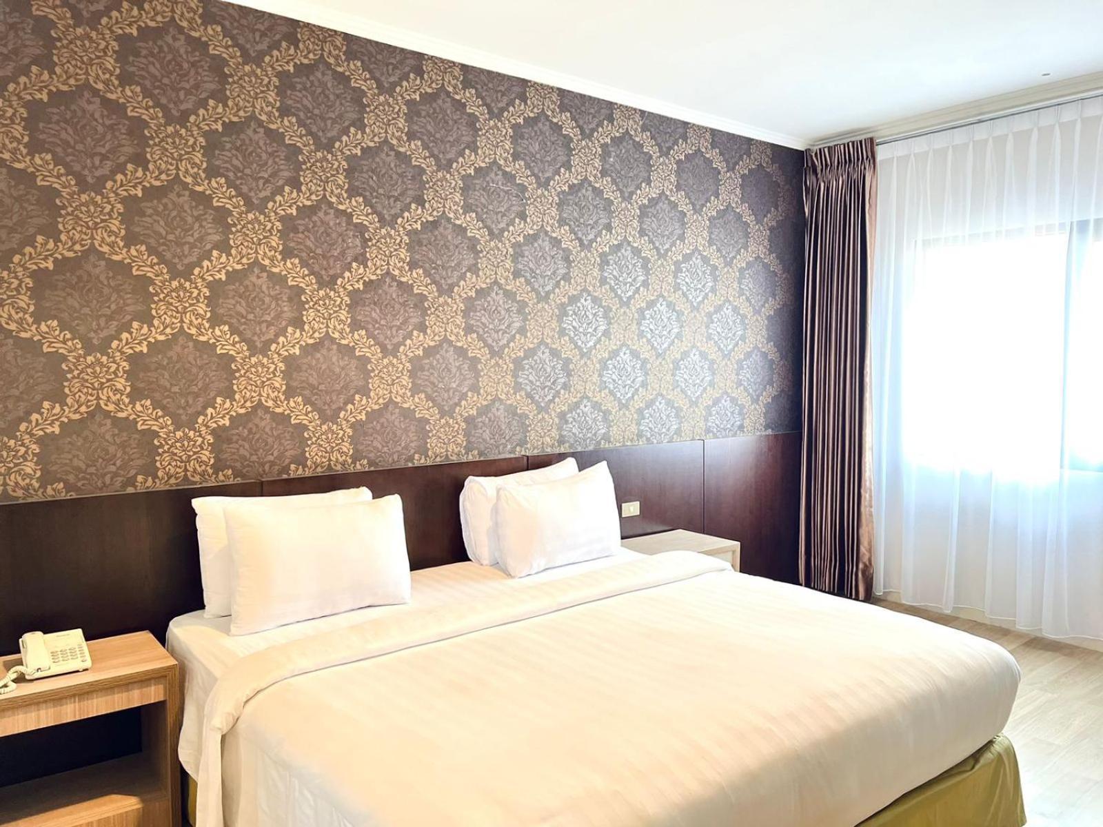 Royal Asia Hotel Palembang Luaran gambar