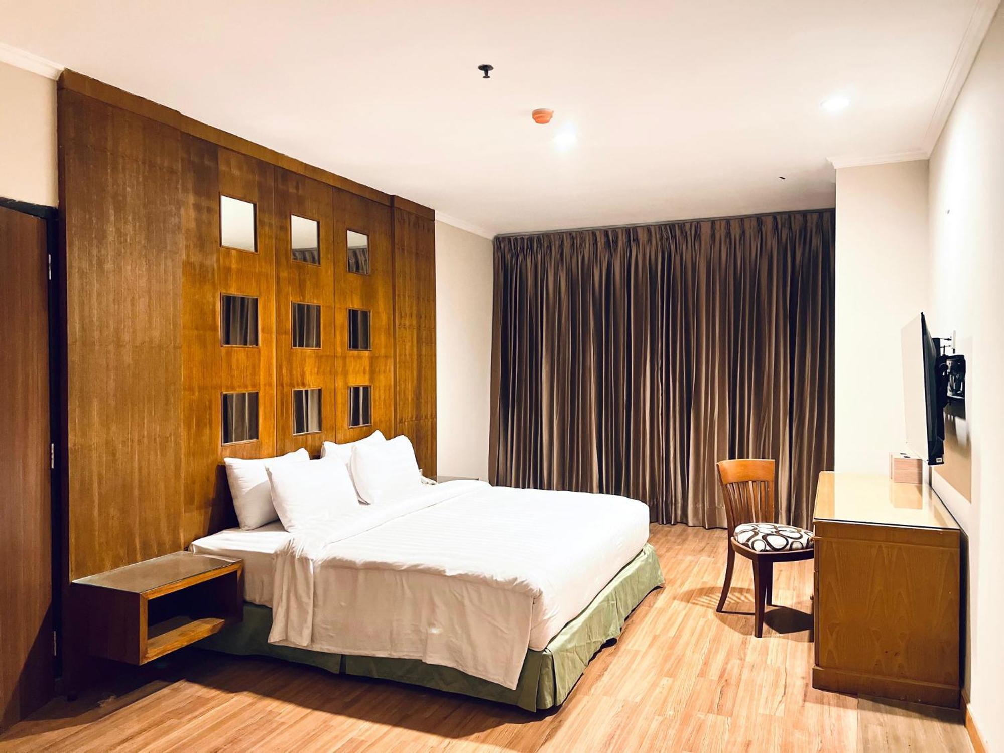 Royal Asia Hotel Palembang Luaran gambar