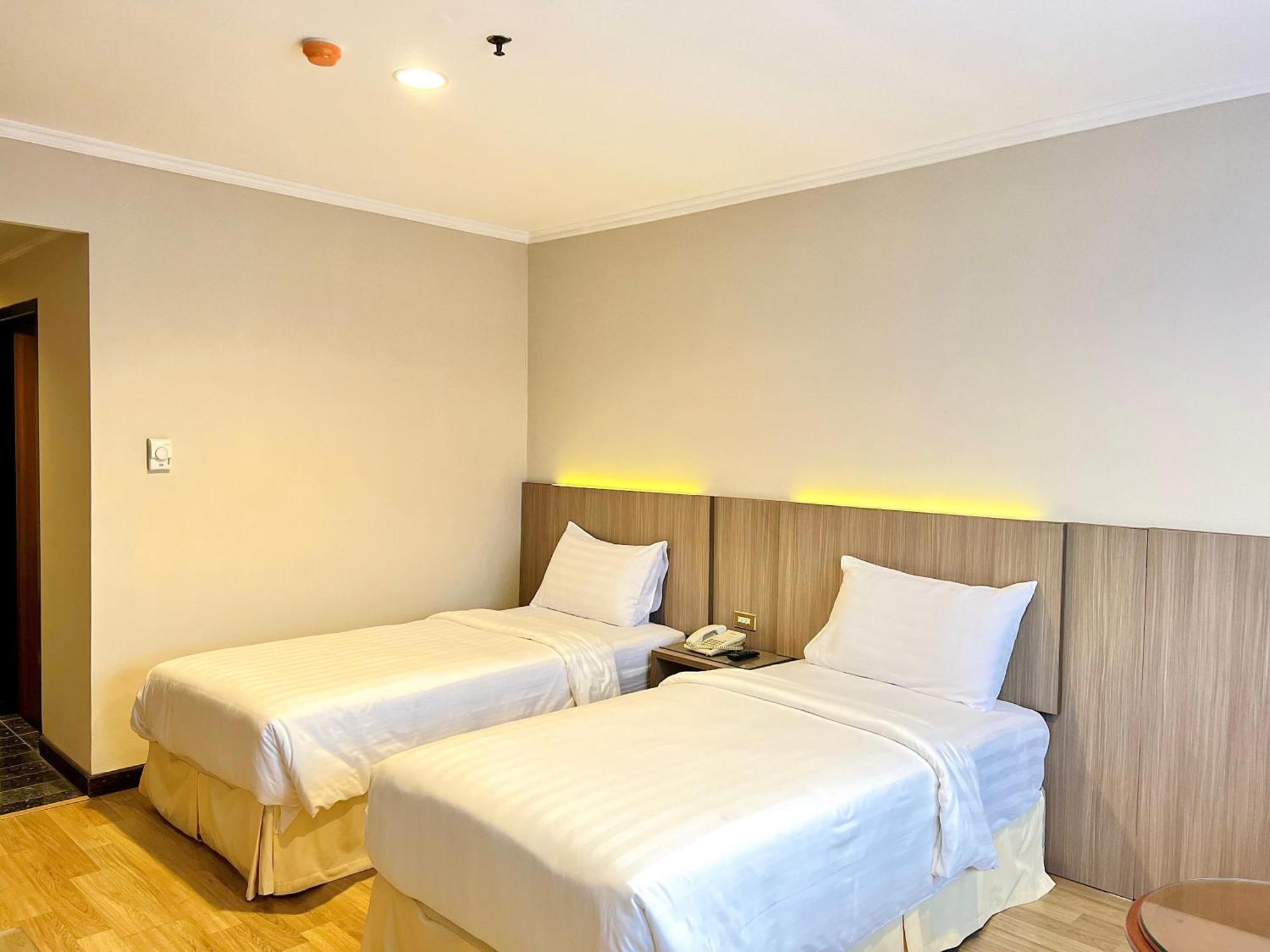 Royal Asia Hotel Palembang Luaran gambar