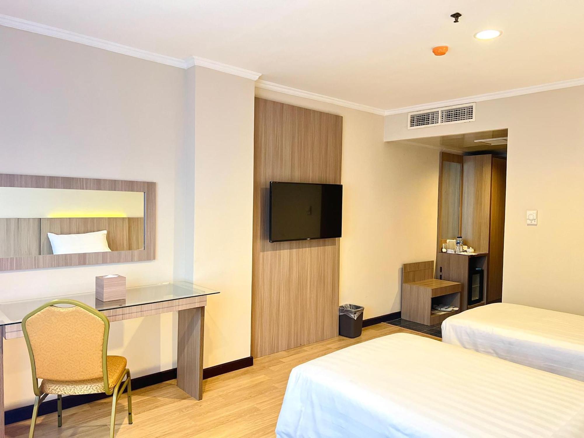 Royal Asia Hotel Palembang Luaran gambar
