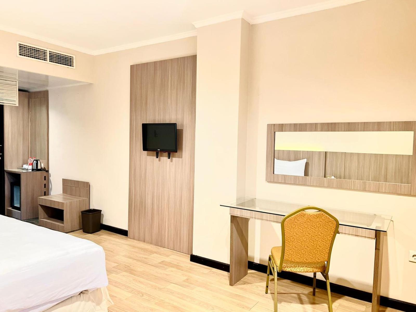 Royal Asia Hotel Palembang Luaran gambar