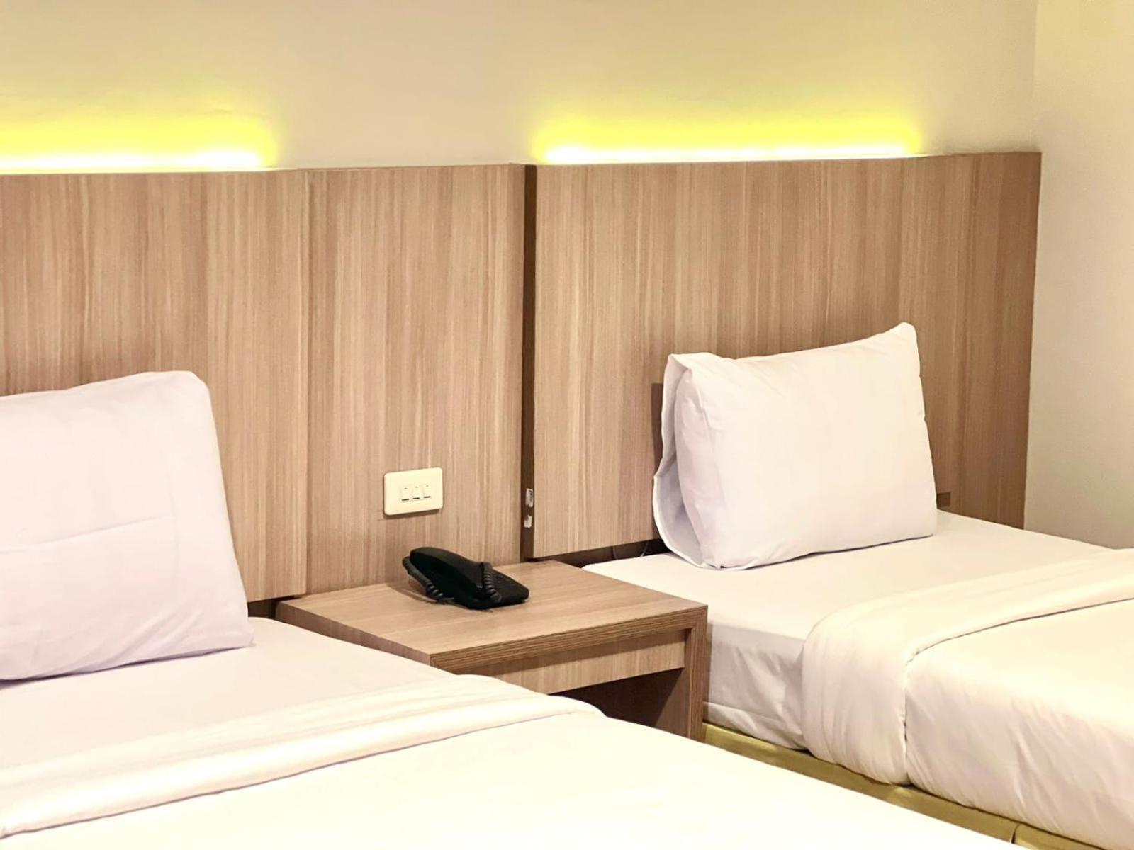 Royal Asia Hotel Palembang Luaran gambar