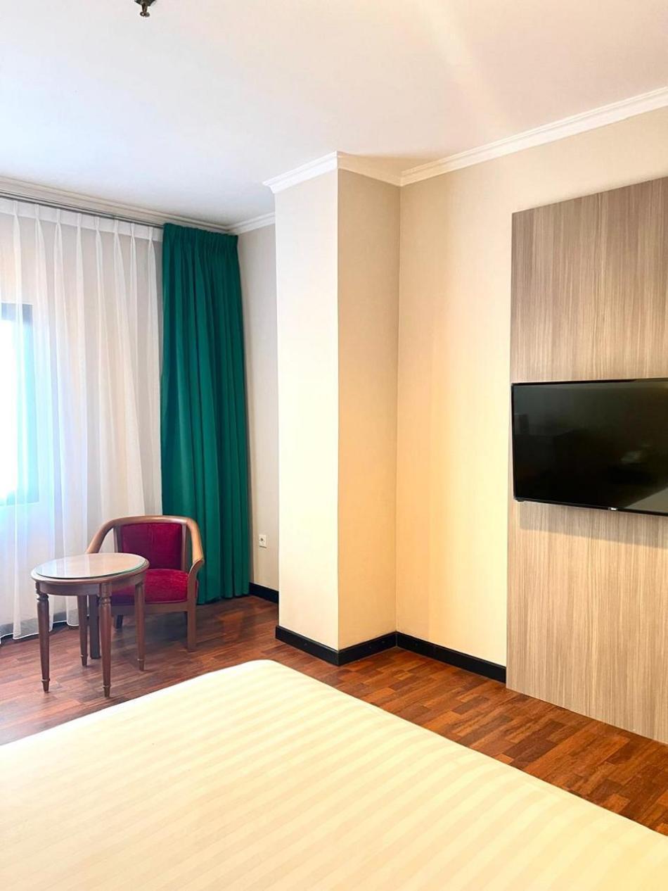 Royal Asia Hotel Palembang Luaran gambar